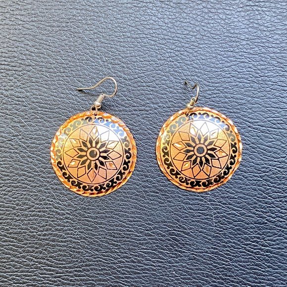 Vintage Broze and Black Disc Earrings - Picture 1 of 3